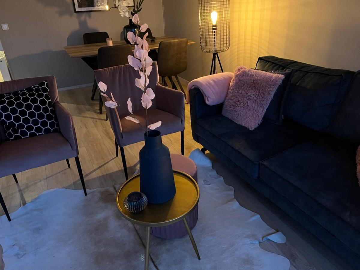 Luxus Chalet Waterfront Lathum ภายนอก รูปภาพ